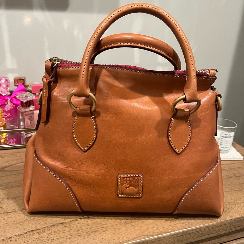 Dooney & Bourke Florentine satchel 30